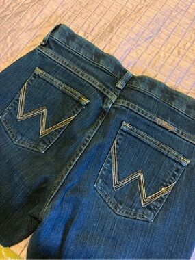 Wrangler Women's Blue Bootcut Jeans with Signature W Stitch 7/8 X 34” Length